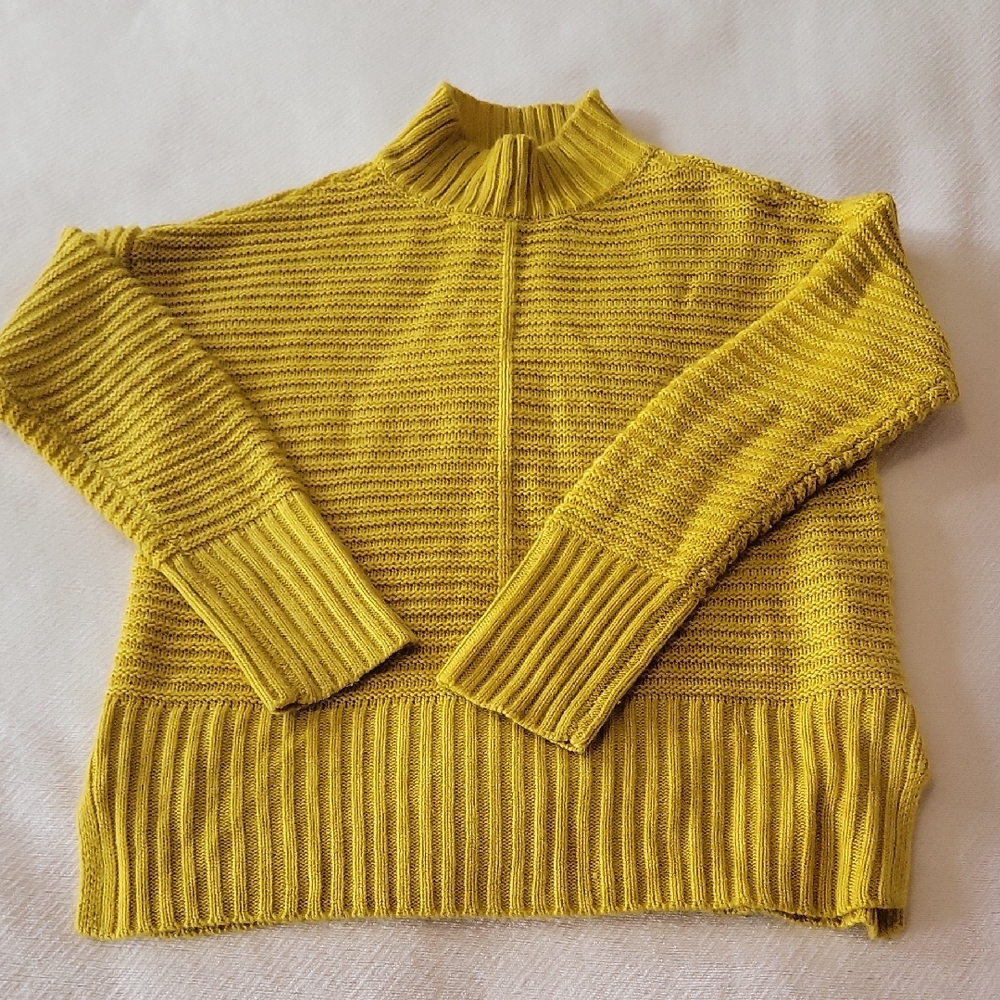 Apt. 9 Mustard Ribbed Women's Turtleneck Sweater